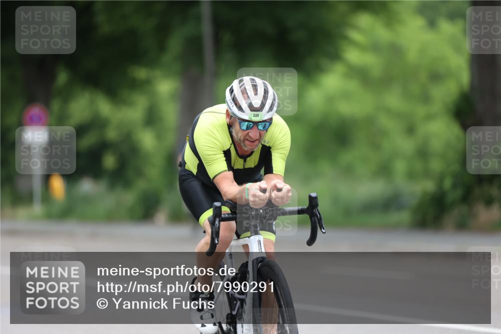 15.06.2025 - 7 Türme Triathlon Yannick Fuchs http://msf.ph/oto/7990291 15.06.2025 11:52:38 Radfahren 339 meine-sportfotos.de