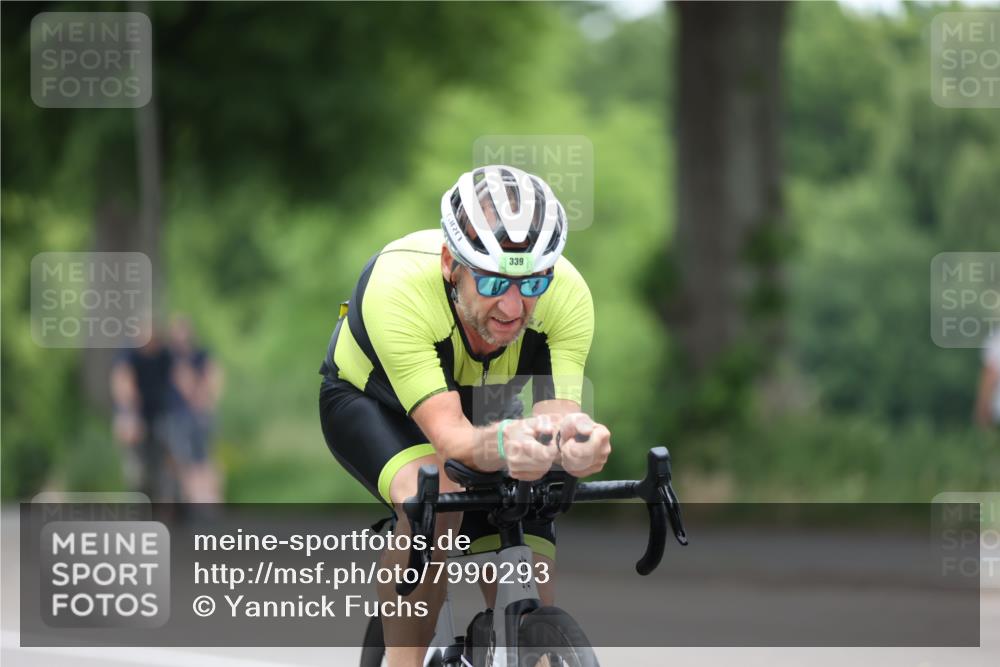 15.06.2025 - 7 Türme Triathlon Yannick Fuchs http://msf.ph/oto/7990293 15.06.2025 11:52:38 Radfahren 339 meine-sportfotos.de