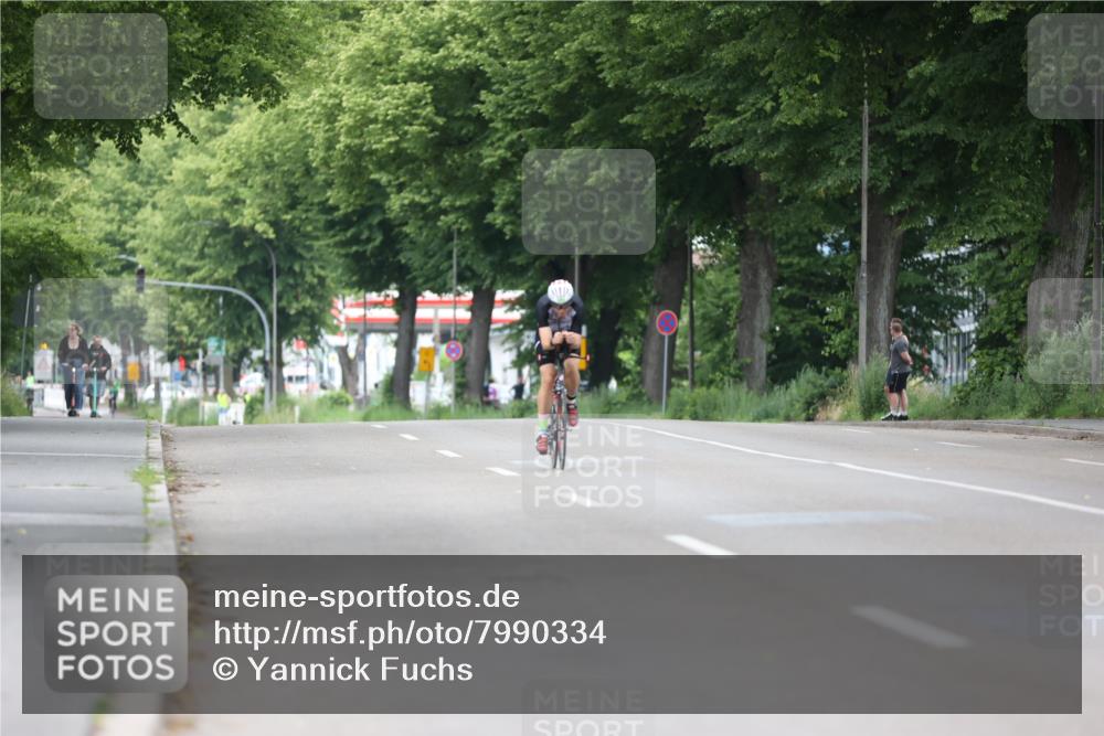 15.06.2025 - 7 Türme Triathlon Yannick Fuchs http://msf.ph/oto/7990334 15.06.2025 11:53:08 Radfahren 270, 305, 325 meine-sportfotos.de