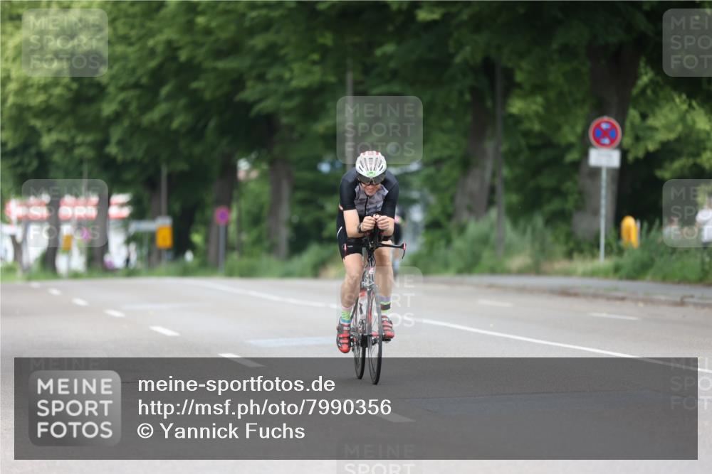 15.06.2025 - 7 Türme Triathlon Yannick Fuchs http://msf.ph/oto/7990356 15.06.2025 11:53:10 Radfahren 270, 305, 325 meine-sportfotos.de
