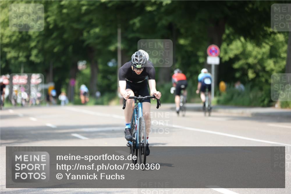 15.06.2025 - 7 Türme Triathlon Yannick Fuchs http://msf.ph/oto/7990360 15.06.2025 13:03:45 Radfahren 218, 409, 516, 619, 1103 meine-sportfotos.de