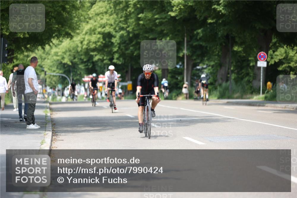 15.06.2025 - 7 Türme Triathlon Yannick Fuchs http://msf.ph/oto/7990424 15.06.2025 13:03:49 Radfahren 218, 250, 409, 457, 619, 1186 meine-sportfotos.de
