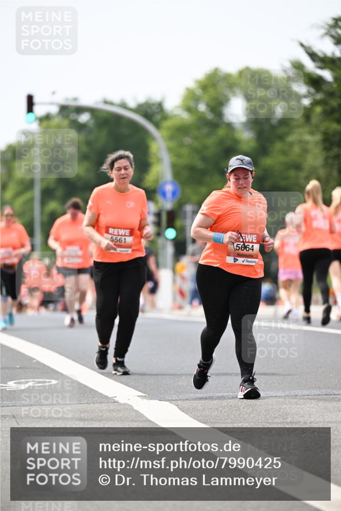 15.06.2025 - REWE Women's Run Dr. Thomas Lammeyer http://msf.ph/oto/7990425 15.06.2025 10:49:55 Laufen 5561, 5664 meine-sportfotos.de