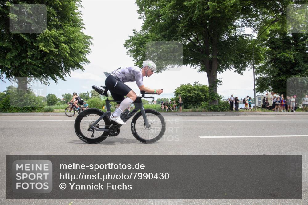 15.06.2025 - 7 Türme Triathlon Yannick Fuchs http://msf.ph/oto/7990430 15.06.2025 13:14:07 Radfahren 213, 258, 263, 418, 439, 459, 501, 722, 761, 809, 1026, 1184 meine-sportfotos.de
