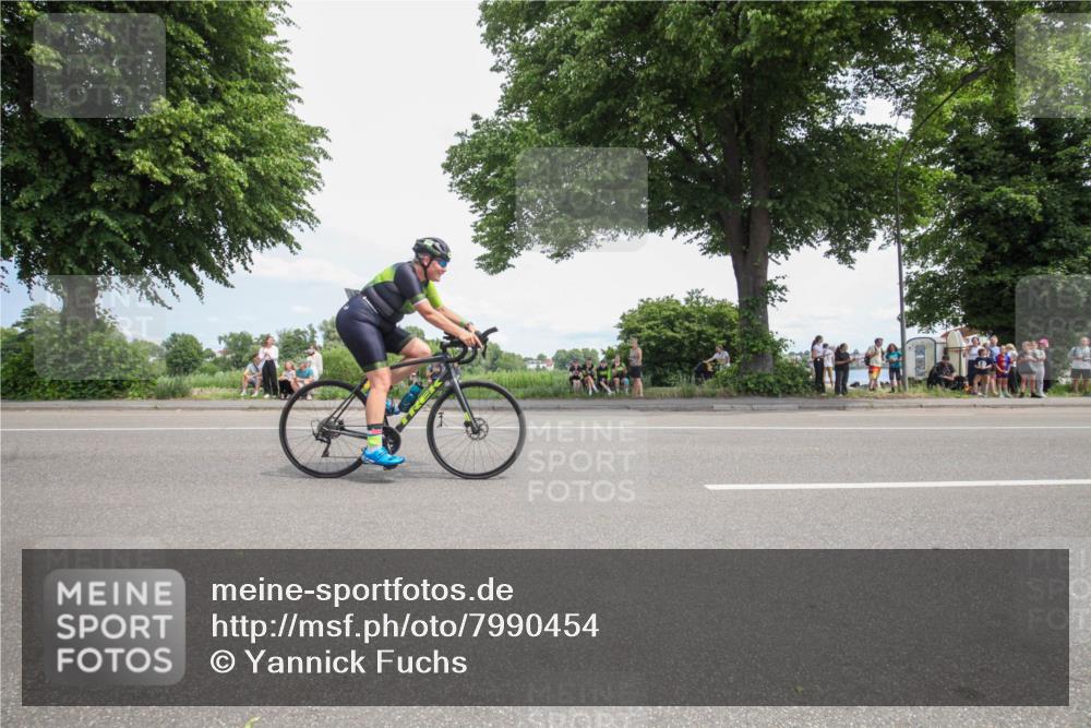 15.06.2025 - 7 Türme Triathlon Yannick Fuchs http://msf.ph/oto/7990454 15.06.2025 13:14:12 Radfahren 213, 258, 418, 487, 722, 809 meine-sportfotos.de