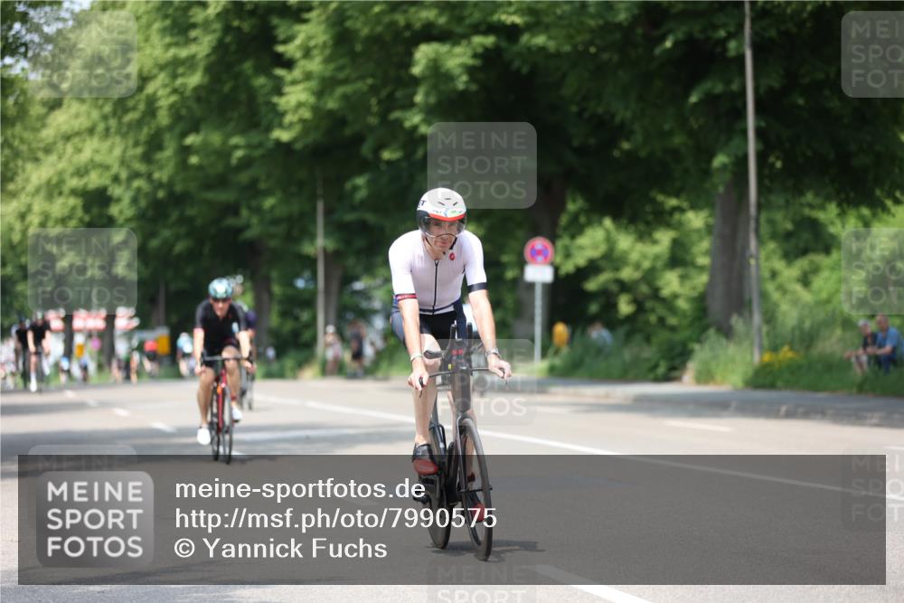 15.06.2025 - 7 Türme Triathlon Yannick Fuchs http://msf.ph/oto/7990575 15.06.2025 13:03:53 Radfahren 250, 303, 409, 432, 457, 1127, 1186 meine-sportfotos.de