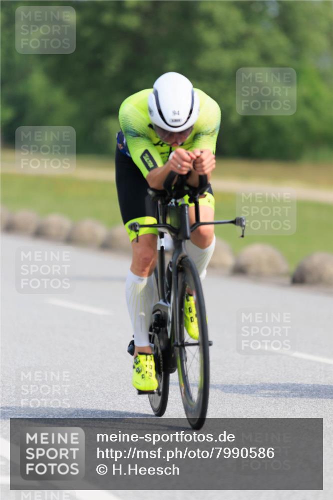 15.06.2025 - 27. Vierlanden-Triathlon H.Heesch http://msf.ph/oto/7990586 15.06.2025 09:48:46 Radfahren 49, 73, 94 meine-sportfotos.de