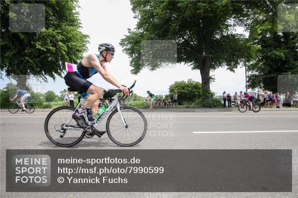 15.06.2025 - 7 Türme Triathlon Yannick Fuchs http://msf.ph/oto/7990599 15.06.2025 13:16:02 Radfahren 213, 236, 258, 326, 368, 565, 645, 781, 903, 905, 966, 1179 meine-sportfotos.de