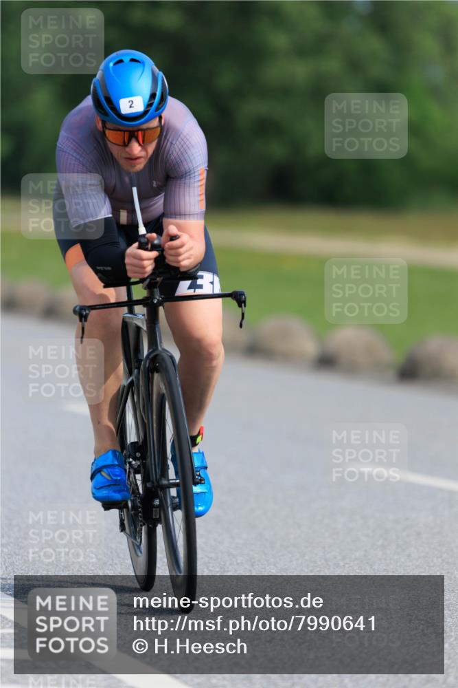 15.06.2025 - 27. Vierlanden-Triathlon H.Heesch http://msf.ph/oto/7990641 15.06.2025 09:49:48 Radfahren 2, 216 meine-sportfotos.de