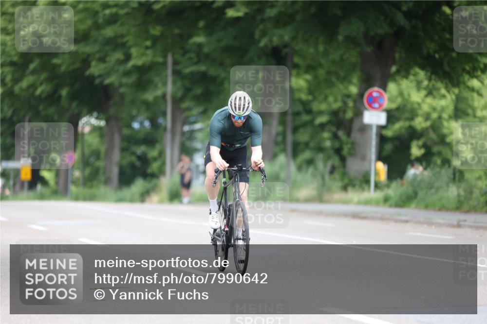 15.06.2025 - 7 Türme Triathlon Yannick Fuchs http://msf.ph/oto/7990642 15.06.2025 11:54:51 Radfahren 305 meine-sportfotos.de