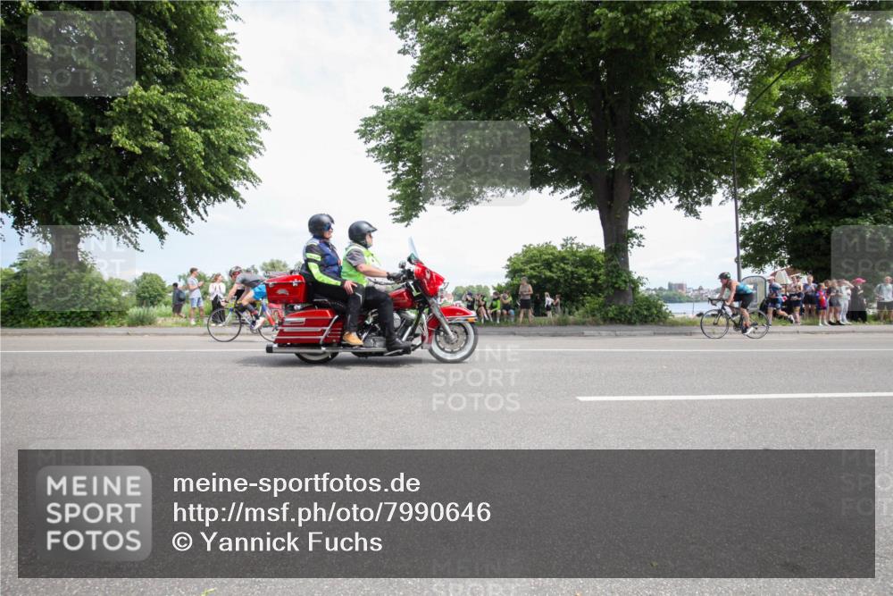 15.06.2025 - 7 Türme Triathlon Yannick Fuchs http://msf.ph/oto/7990646 15.06.2025 13:16:59 Radfahren 366, 563, 583, 703, 706, 960, 1188 meine-sportfotos.de
