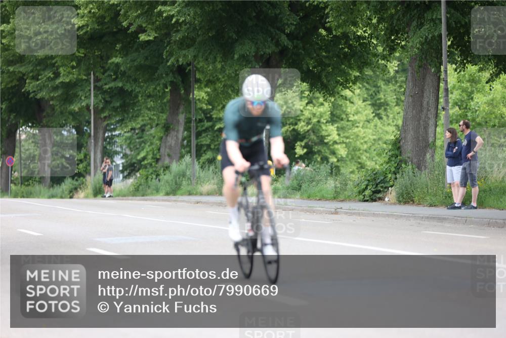 15.06.2025 - 7 Türme Triathlon Yannick Fuchs http://msf.ph/oto/7990669 15.06.2025 11:54:51 Radfahren 305 meine-sportfotos.de