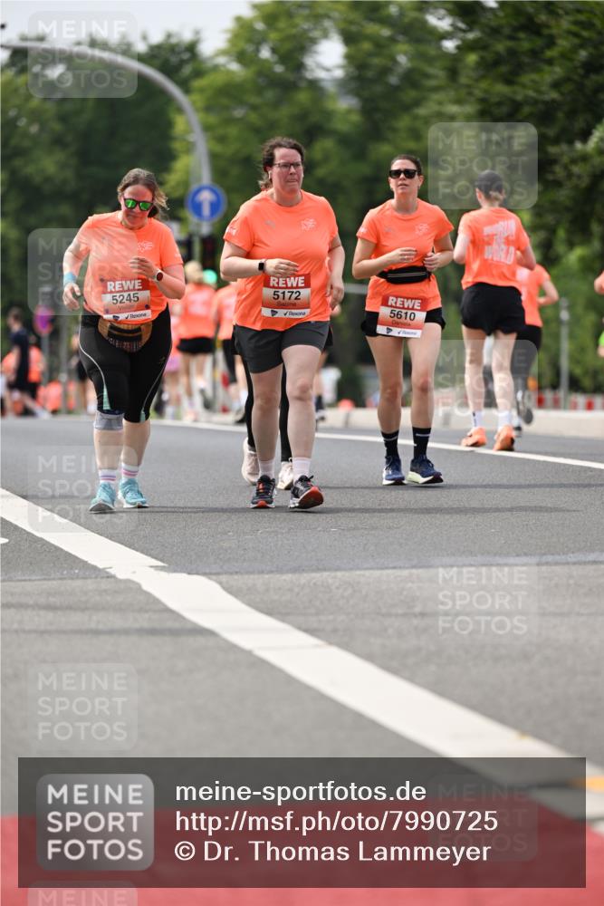 15.06.2025 - REWE Women's Run Dr. Thomas Lammeyer http://msf.ph/oto/7990725 15.06.2025 10:50:03 Laufen 5245, 5172, 5610 meine-sportfotos.de