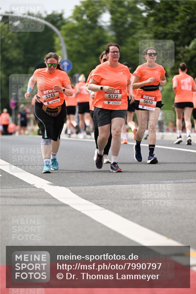 15.06.2025 - REWE Women's Run Dr. Thomas Lammeyer http://msf.ph/oto/7990797 15.06.2025 10:50:03 Laufen 5245, 5172, 5610, 16 meine-sportfotos.de