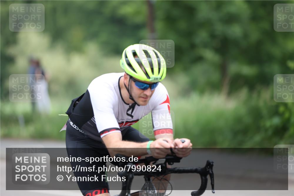 15.06.2025 - 7 Türme Triathlon Yannick Fuchs http://msf.ph/oto/7990824 15.06.2025 11:55:48 Radfahren 320 meine-sportfotos.de