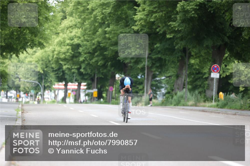 15.06.2025 - 7 Türme Triathlon Yannick Fuchs http://msf.ph/oto/7990857 15.06.2025 11:56:05 Radfahren  meine-sportfotos.de