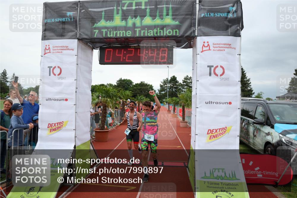 15.06.2025 - 7 Türme Triathlon Michael Strokosch http://msf.ph/oto/7990897 15.06.2025 14:24:48 Ziel 575, 764, 1021, 1046, 1080 meine-sportfotos.de
