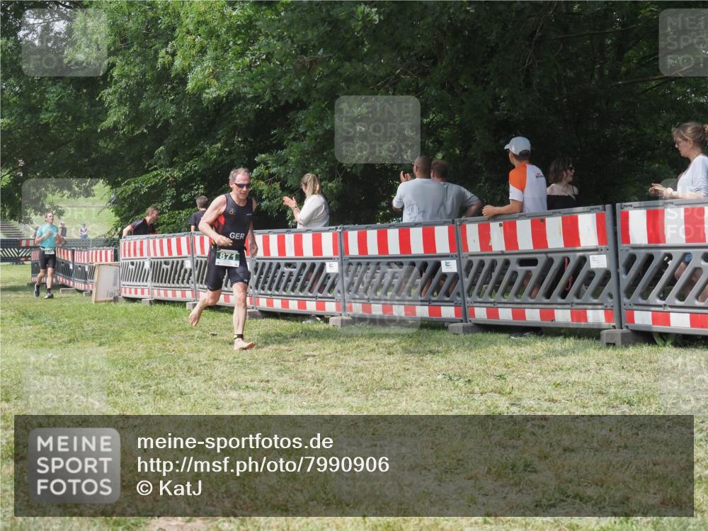 21.06.2025 - 27. Vierlanden-Triathlon KatJ http://msf.ph/oto/7990906 15.06.2025 12:30:41 Laufen  meine-sportfotos.de