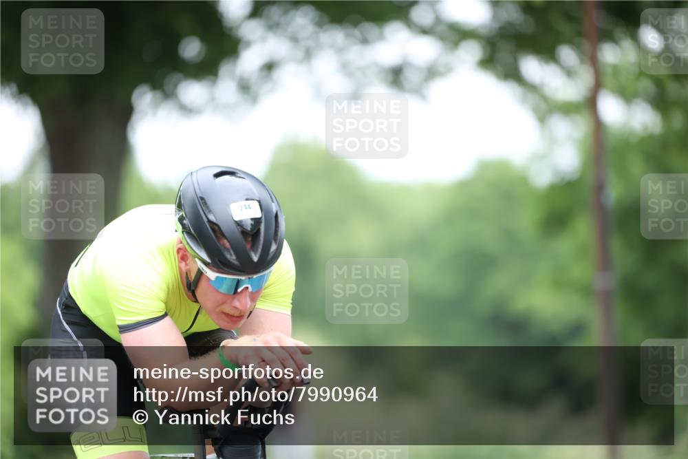 15.06.2025 - 7 Türme Triathlon Yannick Fuchs http://msf.ph/oto/7990964 15.06.2025 11:56:18 Radfahren 207 meine-sportfotos.de