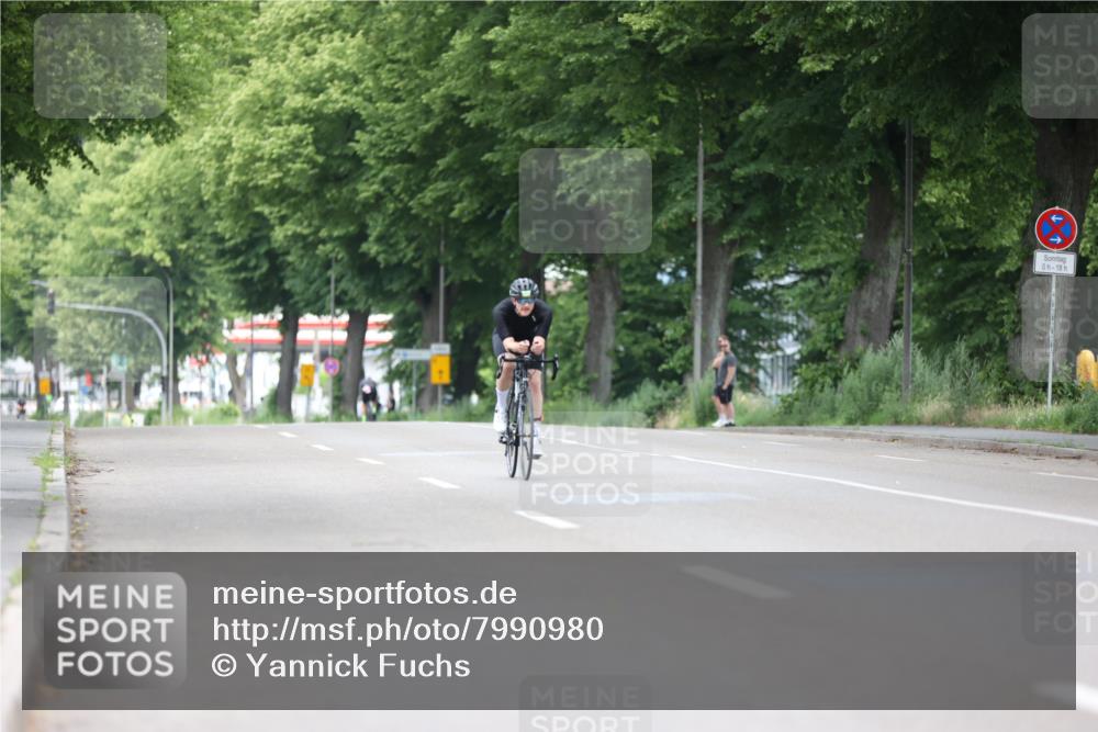 15.06.2025 - 7 Türme Triathlon Yannick Fuchs http://msf.ph/oto/7990980 15.06.2025 11:56:22 Radfahren 207, 303 meine-sportfotos.de