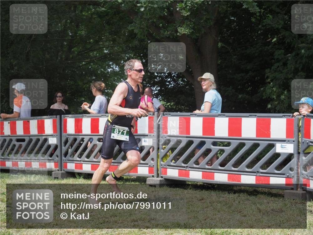 21.06.2025 - 27. Vierlanden-Triathlon KatJ http://msf.ph/oto/7991011 15.06.2025 12:30:43 Laufen  meine-sportfotos.de