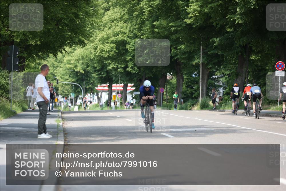 15.06.2025 - 7 Türme Triathlon Yannick Fuchs http://msf.ph/oto/7991016 15.06.2025 13:04:18 Radfahren 333, 421, 815, 875, 1059, 1063, 1088, 1097 meine-sportfotos.de