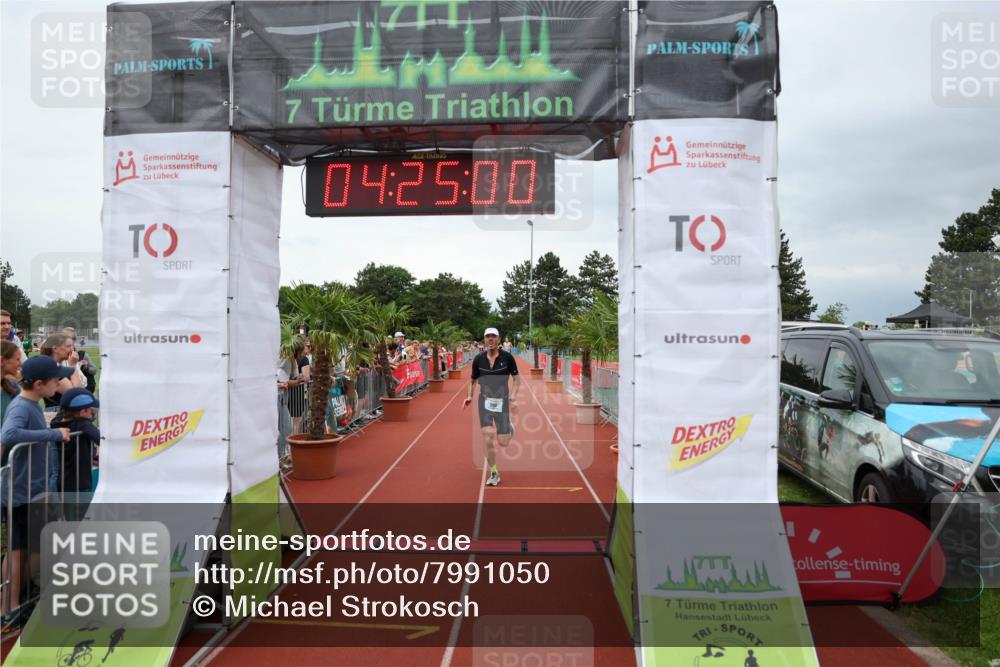 15.06.2025 - 7 Türme Triathlon Michael Strokosch http://msf.ph/oto/7991050 15.06.2025 14:25:00 Ziel 390, 932 meine-sportfotos.de