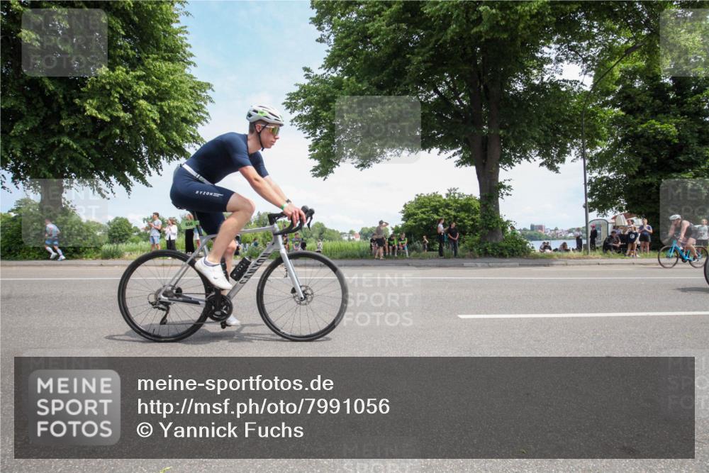 15.06.2025 - 7 Türme Triathlon Yannick Fuchs http://msf.ph/oto/7991056 15.06.2025 13:19:55 Radfahren 278, 497, 549, 588, 628, 656, 871 meine-sportfotos.de