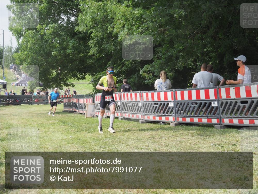 21.06.2025 - 27. Vierlanden-Triathlon KatJ http://msf.ph/oto/7991077 15.06.2025 12:30:54 Laufen  meine-sportfotos.de