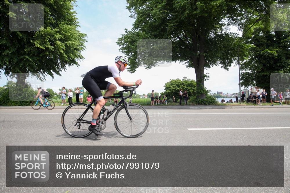 15.06.2025 - 7 Türme Triathlon Yannick Fuchs http://msf.ph/oto/7991079 15.06.2025 13:19:58 Radfahren 278, 497, 588, 656, 871 meine-sportfotos.de