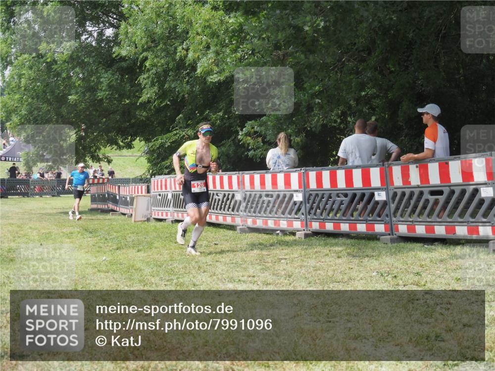 21.06.2025 - 27. Vierlanden-Triathlon KatJ http://msf.ph/oto/7991096 15.06.2025 12:30:54 Laufen  meine-sportfotos.de