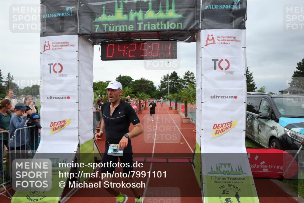15.06.2025 - 7 Türme Triathlon Michael Strokosch http://msf.ph/oto/7991101 15.06.2025 14:25:01 Ziel 390, 932 meine-sportfotos.de