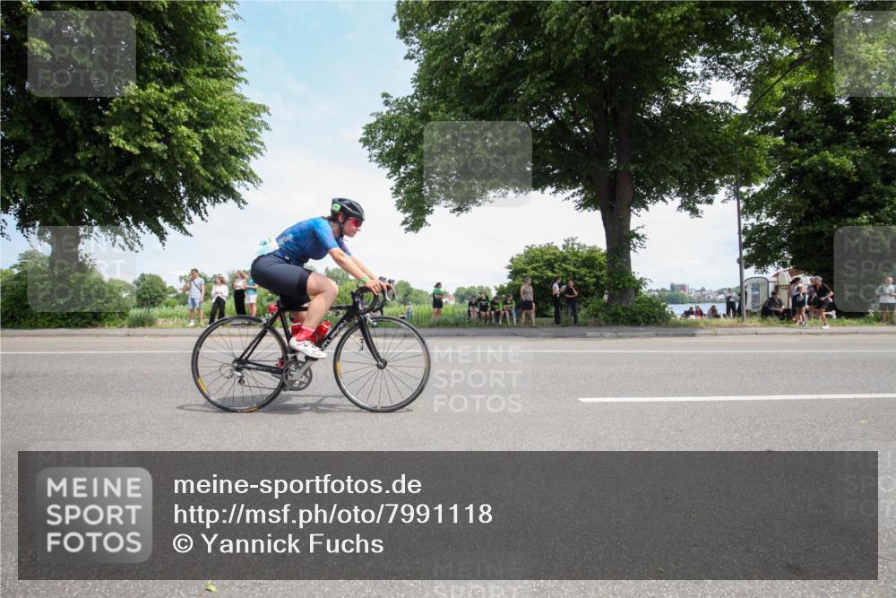 15.06.2025 - 7 Türme Triathlon Yannick Fuchs http://msf.ph/oto/7991118 15.06.2025 13:20:41 Radfahren 356, 444, 496, 610 meine-sportfotos.de