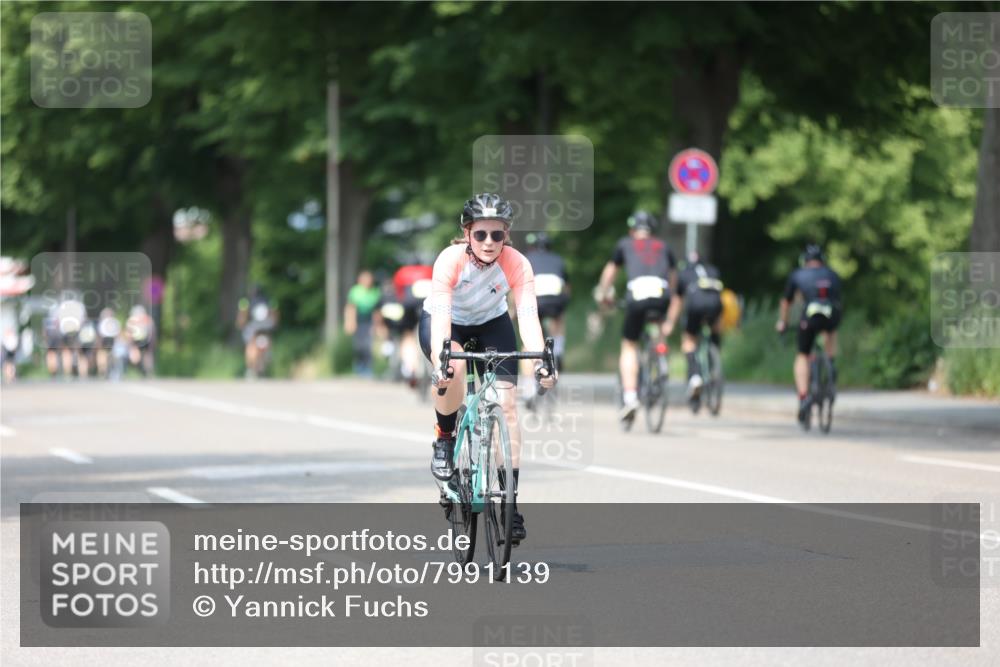 15.06.2025 - 7 Türme Triathlon Yannick Fuchs http://msf.ph/oto/7991139 15.06.2025 13:04:31 Radfahren 379 meine-sportfotos.de