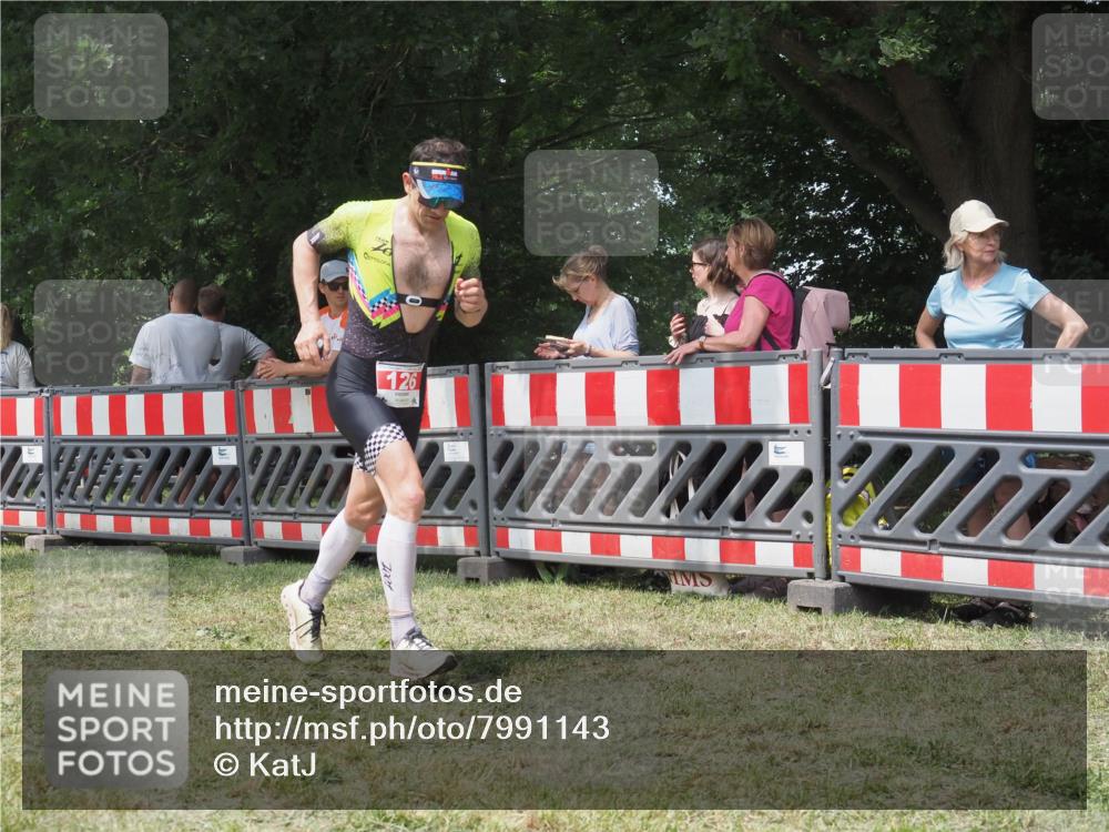21.06.2025 - 27. Vierlanden-Triathlon KatJ http://msf.ph/oto/7991143 15.06.2025 12:30:56 Laufen  meine-sportfotos.de