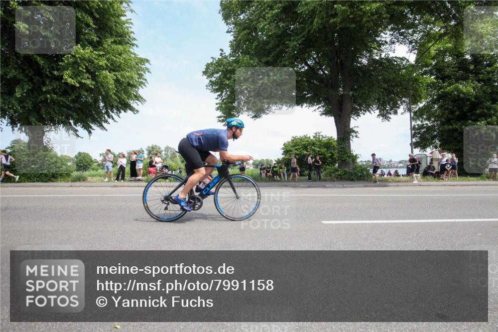 15.06.2025 - 7 Türme Triathlon Yannick Fuchs http://msf.ph/oto/7991158 15.06.2025 13:20:59 Radfahren 387, 466, 914 meine-sportfotos.de