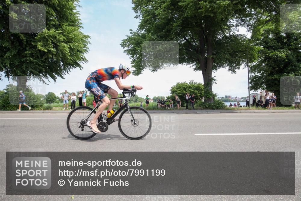 15.06.2025 - 7 Türme Triathlon Yannick Fuchs http://msf.ph/oto/7991199 15.06.2025 13:21:22 Radfahren 369, 484, 671, 817 meine-sportfotos.de