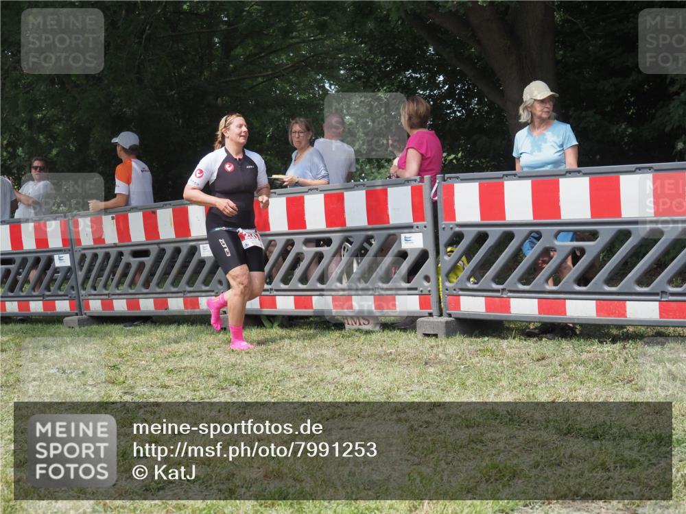 21.06.2025 - 27. Vierlanden-Triathlon KatJ http://msf.ph/oto/7991253 15.06.2025 12:31:38 Laufen  meine-sportfotos.de