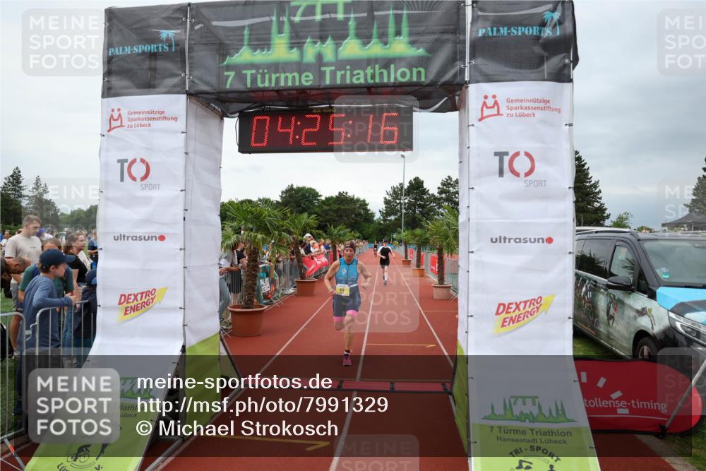 15.06.2025 - 7 Türme Triathlon Michael Strokosch http://msf.ph/oto/7991329 15.06.2025 14:25:15 Ziel 380, 894, 977, 1030 meine-sportfotos.de