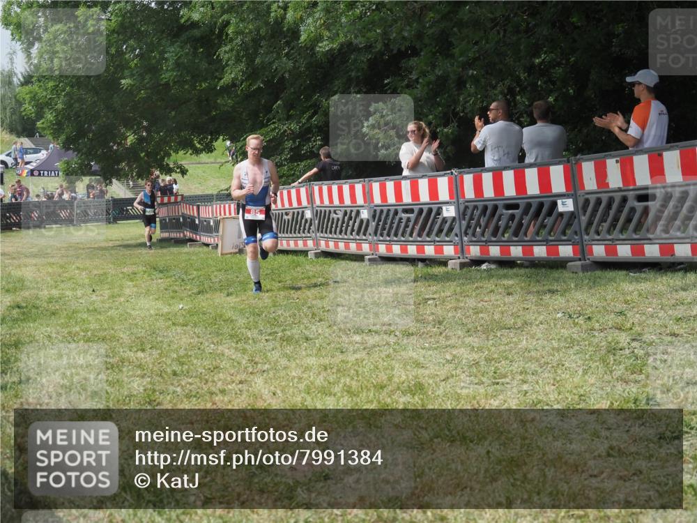 21.06.2025 - 27. Vierlanden-Triathlon KatJ http://msf.ph/oto/7991384 15.06.2025 12:33:31 Laufen  meine-sportfotos.de