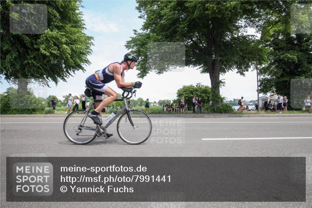 15.06.2025 - 7 Türme Triathlon Yannick Fuchs http://msf.ph/oto/7991441 15.06.2025 13:23:39 Radfahren 451, 1181 meine-sportfotos.de