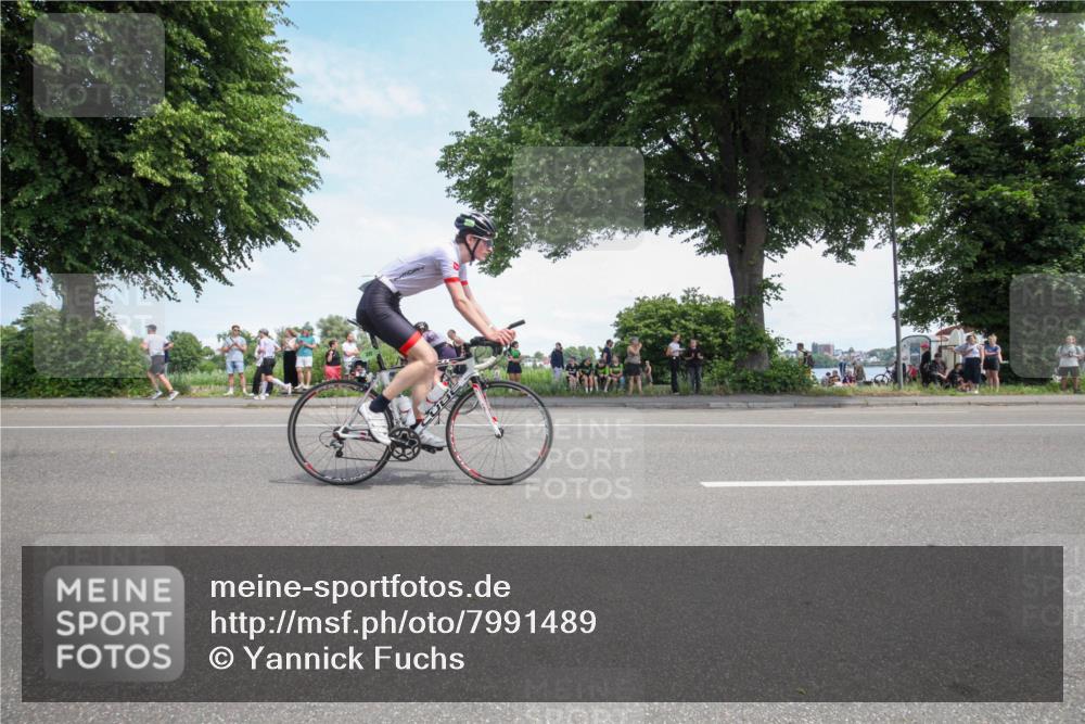 15.06.2025 - 7 Türme Triathlon Yannick Fuchs http://msf.ph/oto/7991489 15.06.2025 13:23:55 Radfahren 458, 471, 591, 874, 908, 1016 meine-sportfotos.de