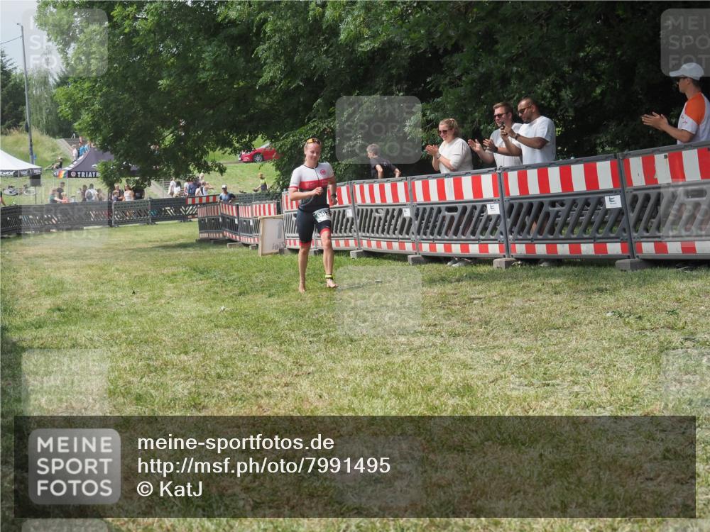 21.06.2025 - 27. Vierlanden-Triathlon KatJ http://msf.ph/oto/7991495 15.06.2025 12:33:51 Laufen  meine-sportfotos.de
