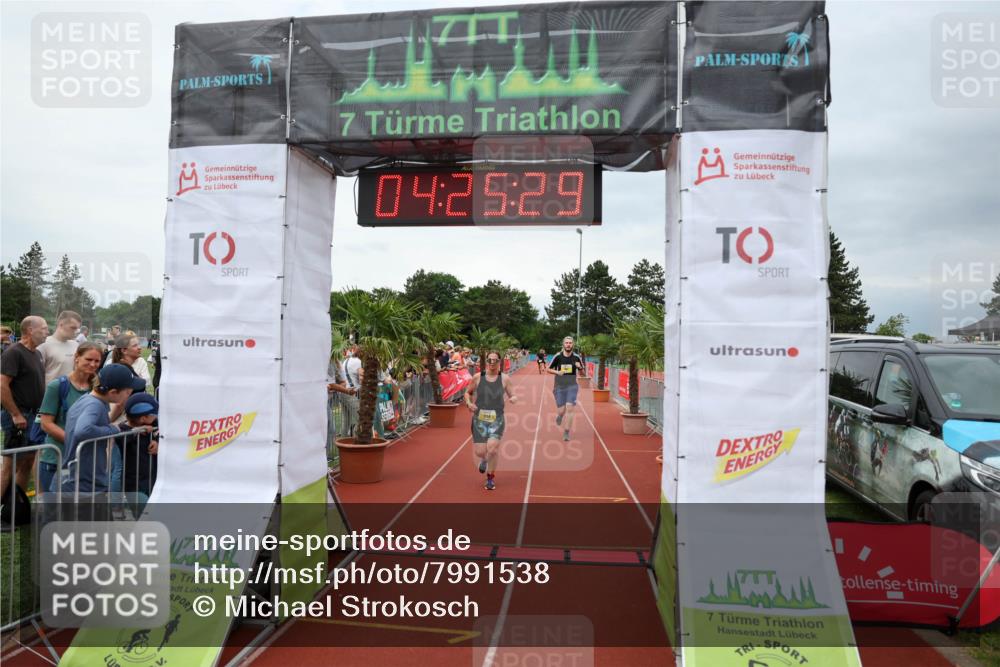 15.06.2025 - 7 Türme Triathlon Michael Strokosch http://msf.ph/oto/7991538 15.06.2025 14:25:28 Ziel 847, 994 meine-sportfotos.de