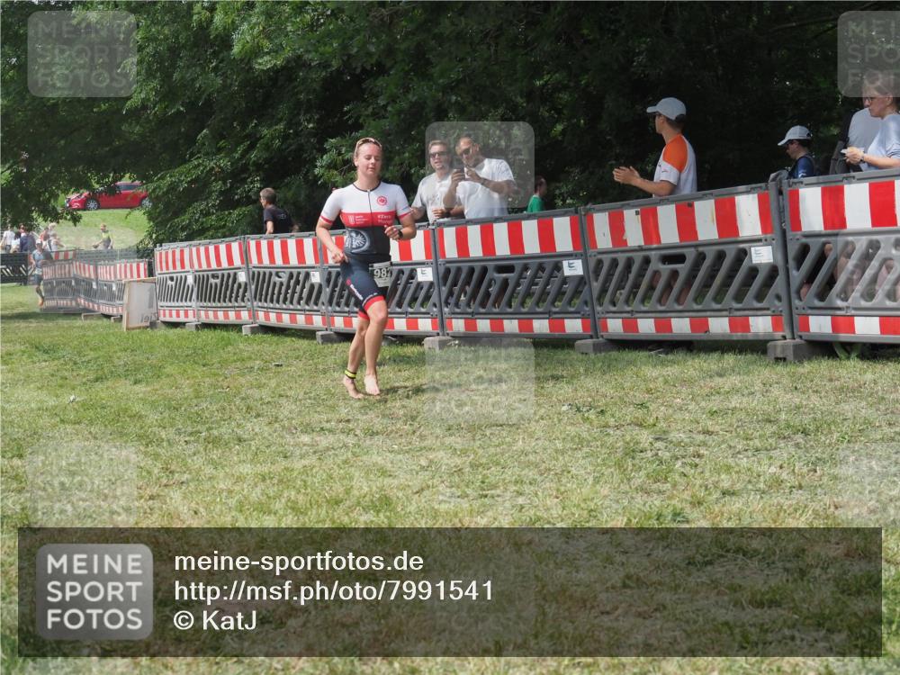 21.06.2025 - 27. Vierlanden-Triathlon KatJ http://msf.ph/oto/7991541 15.06.2025 12:33:52 Laufen  meine-sportfotos.de