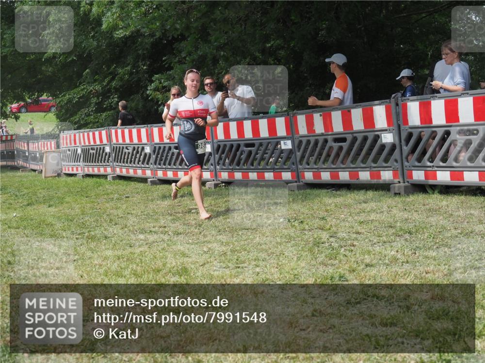 21.06.2025 - 27. Vierlanden-Triathlon KatJ http://msf.ph/oto/7991548 15.06.2025 12:33:52 Laufen  meine-sportfotos.de