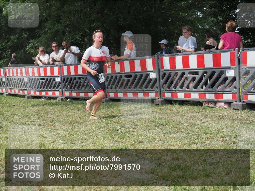 21.06.2025 - 27. Vierlanden-Triathlon KatJ http://msf.ph/oto/7991570 15.06.2025 12:33:53 Laufen  meine-sportfotos.de