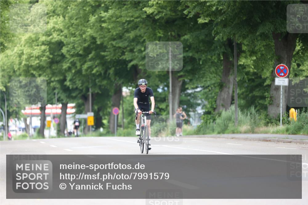 15.06.2025 - 7 Türme Triathlon Yannick Fuchs http://msf.ph/oto/7991579 15.06.2025 11:58:22 Radfahren 258 meine-sportfotos.de