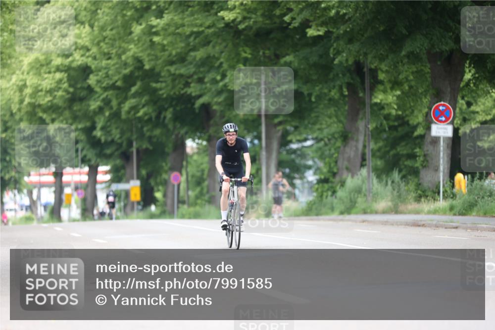 15.06.2025 - 7 Türme Triathlon Yannick Fuchs http://msf.ph/oto/7991585 15.06.2025 11:58:22 Radfahren 258 meine-sportfotos.de