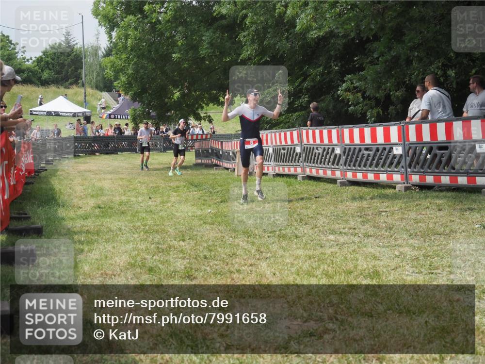 21.06.2025 - 27. Vierlanden-Triathlon KatJ http://msf.ph/oto/7991658 15.06.2025 12:34:17 Laufen  meine-sportfotos.de